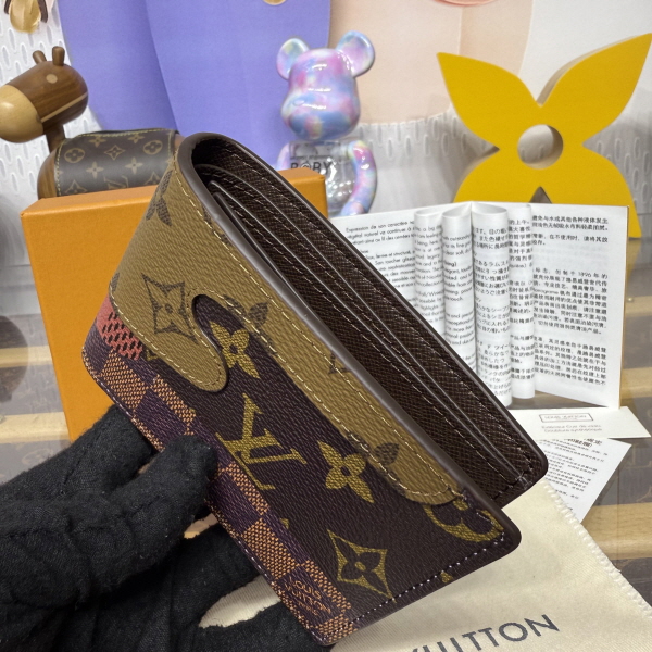 00img_004.jpg