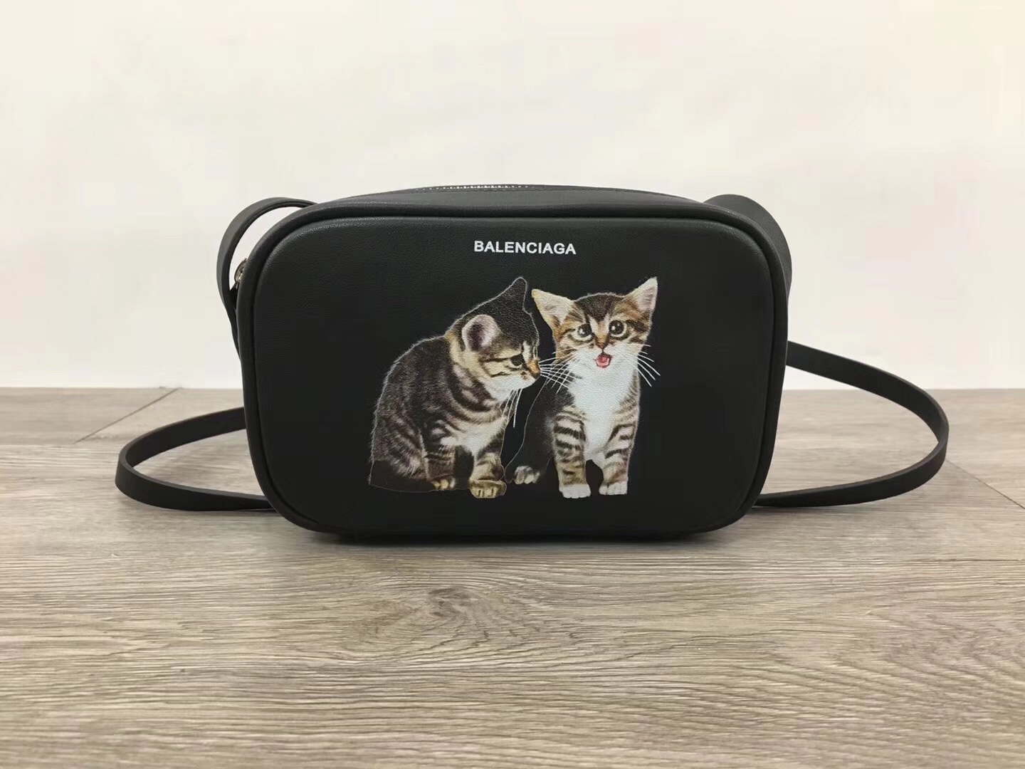 バレンシアガ バレンシアガ クロスバッグ 489809