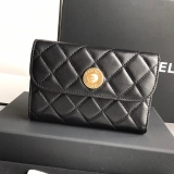 シャネル シャネル  二つ折り財布  84282