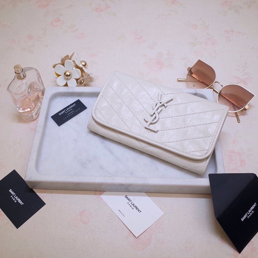 イヴ・サンローラン イヴ・サンローラン 長財布 583552