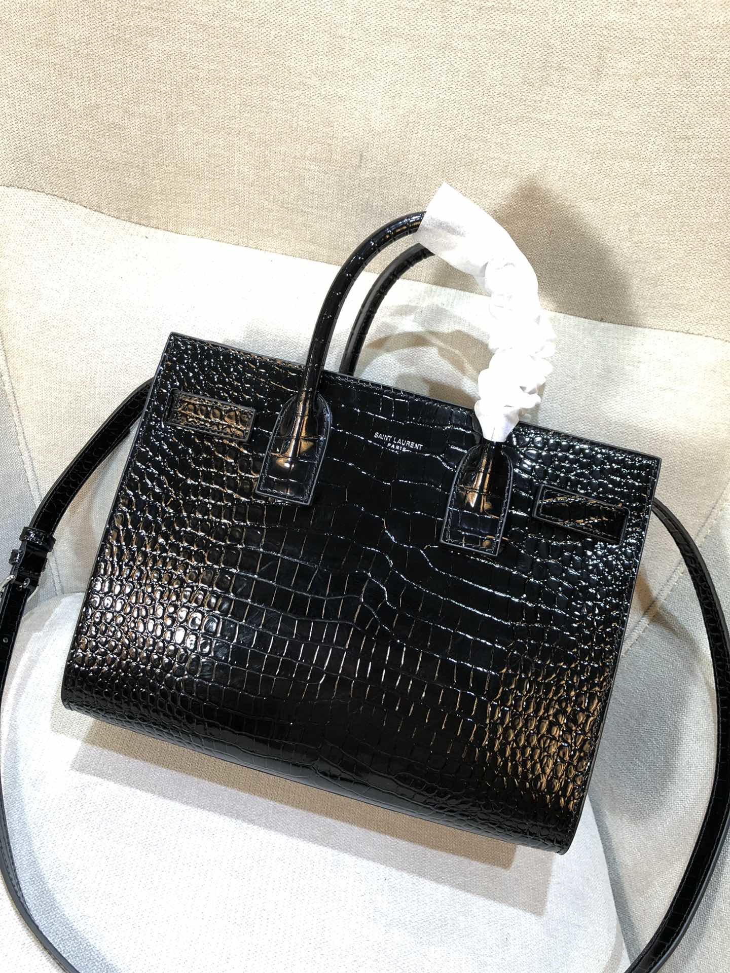 イヴ・サンローラン イヴ・サンローラン ショルダーバッグ 428163