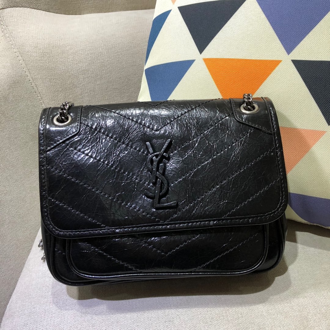 イヴ・サンローラン イヴ・サンローラン ショルダーバッグ 533037