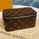 ルイ・ヴィトン ルイ・ヴィトン キューブ･ドゥ･ランジュモン M43689