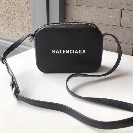 バレンシアガ バレンシアガ クロスバッグ 45121