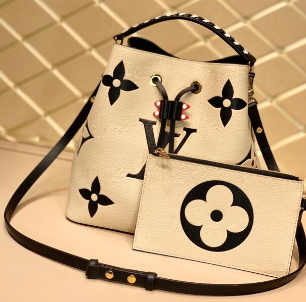 ルイ・ヴィトン ルイ・ヴィトン ショルダーバッグ M56890