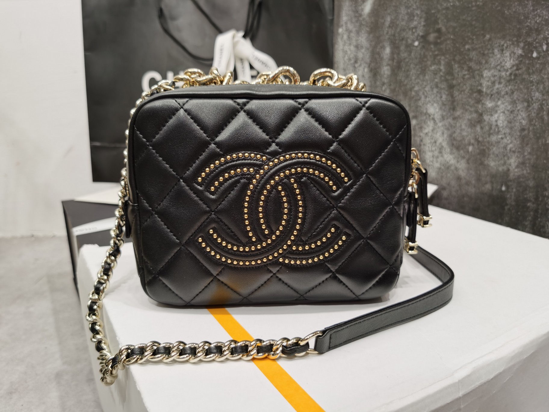 シャネル シャネル ショルダーバッグ 435115