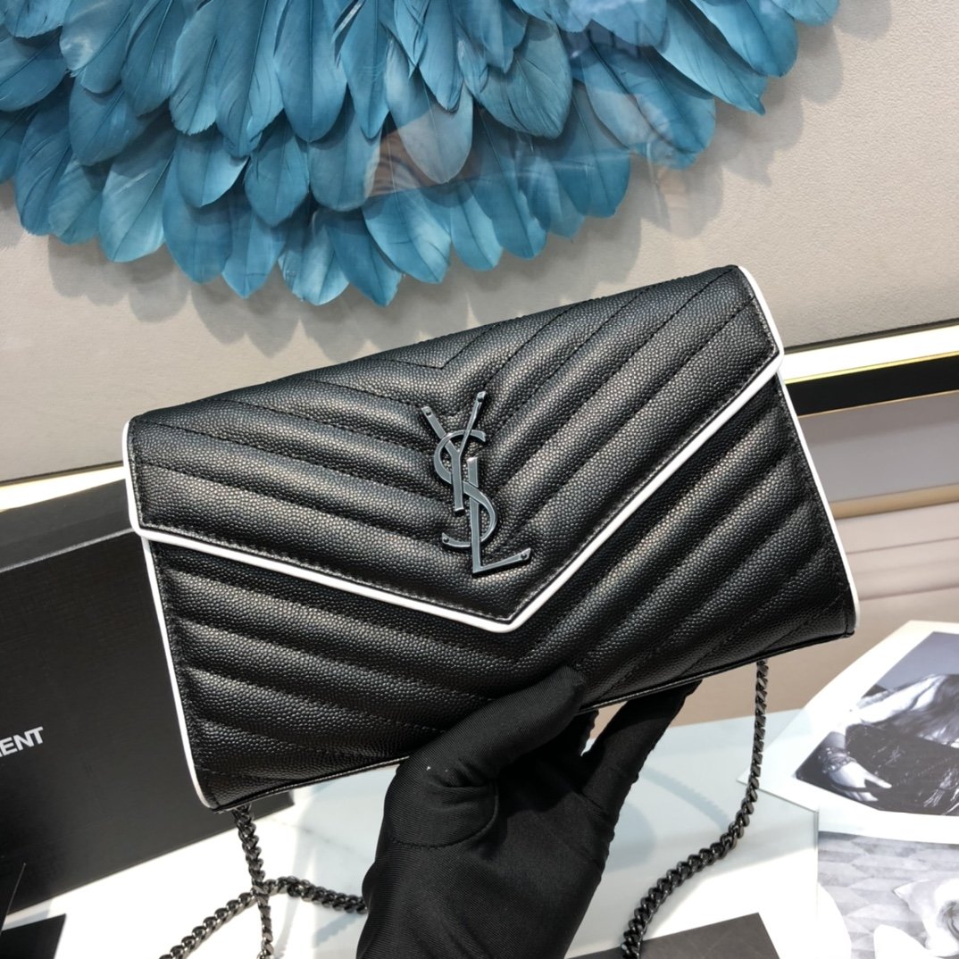 イヴ・サンローラン イヴ・サンローラン ショルダーバッグ 360452