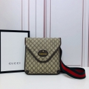 グッチ グッチ PVC メッセンジャーバッグ 598604