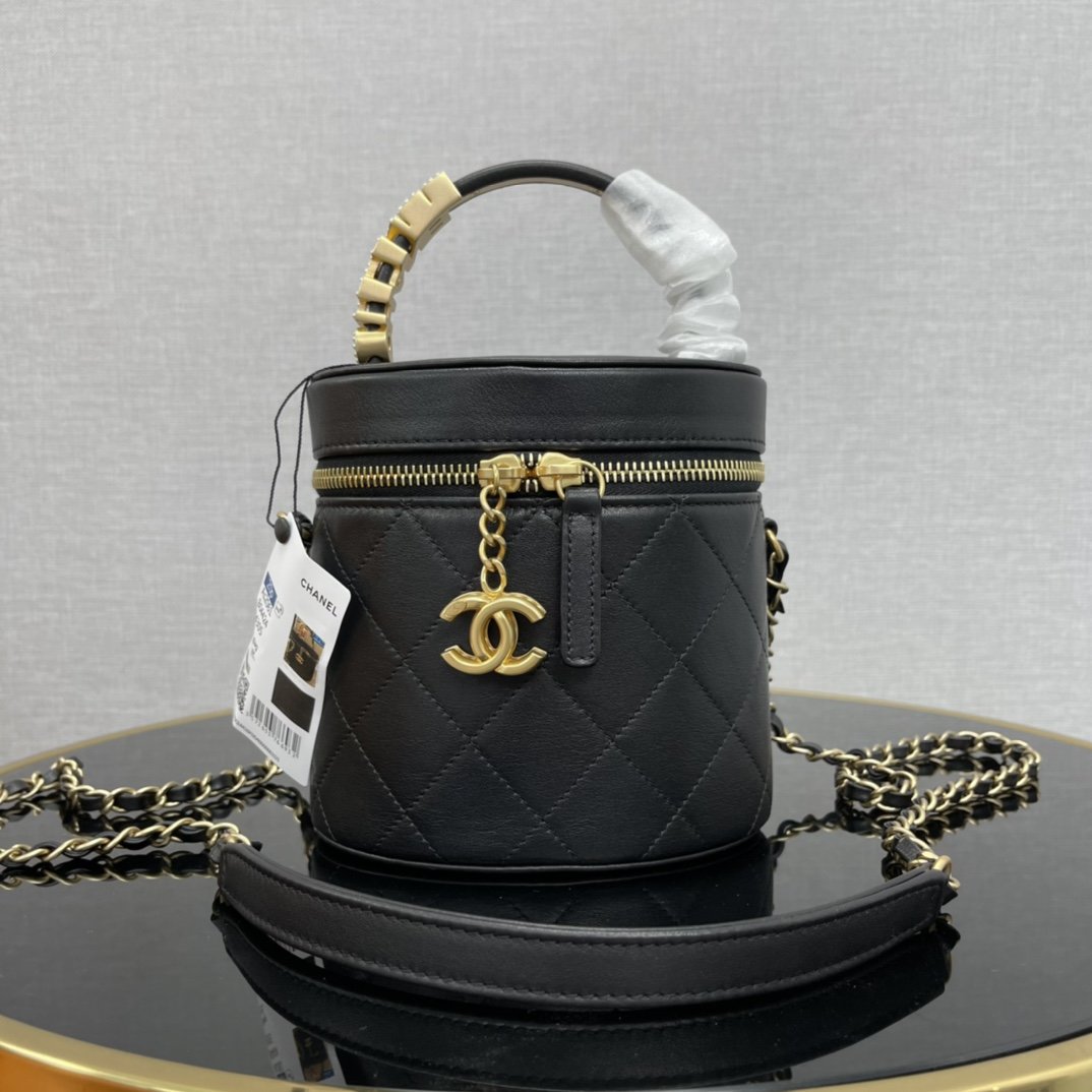 シャネル シャネル ショルダーバッグ 2061