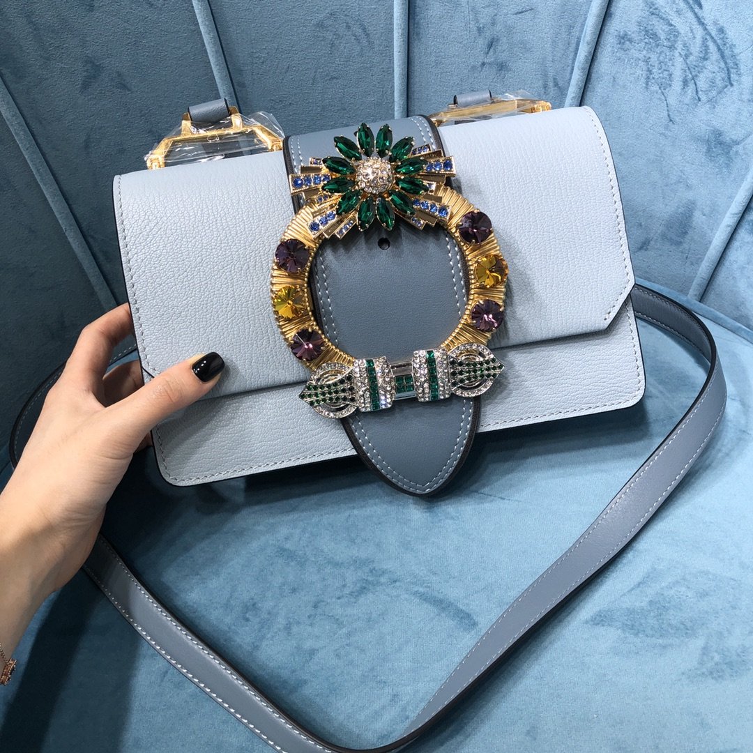 ミュウミュウ ミュウミュウ ショルダーバッグ 5BH609