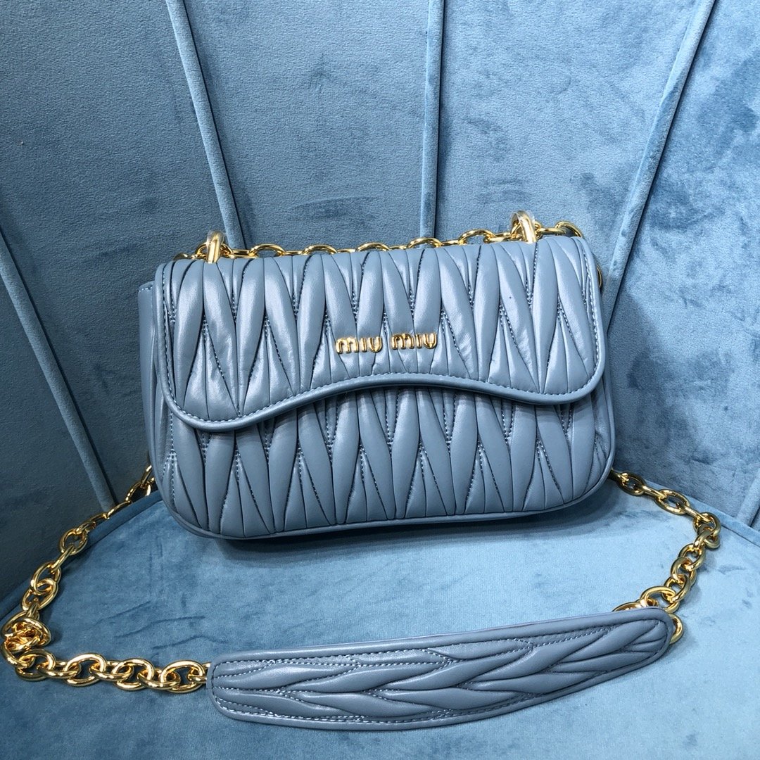 ミュウミュウ ミュウミュウ ショルダーバッグ 5BD140