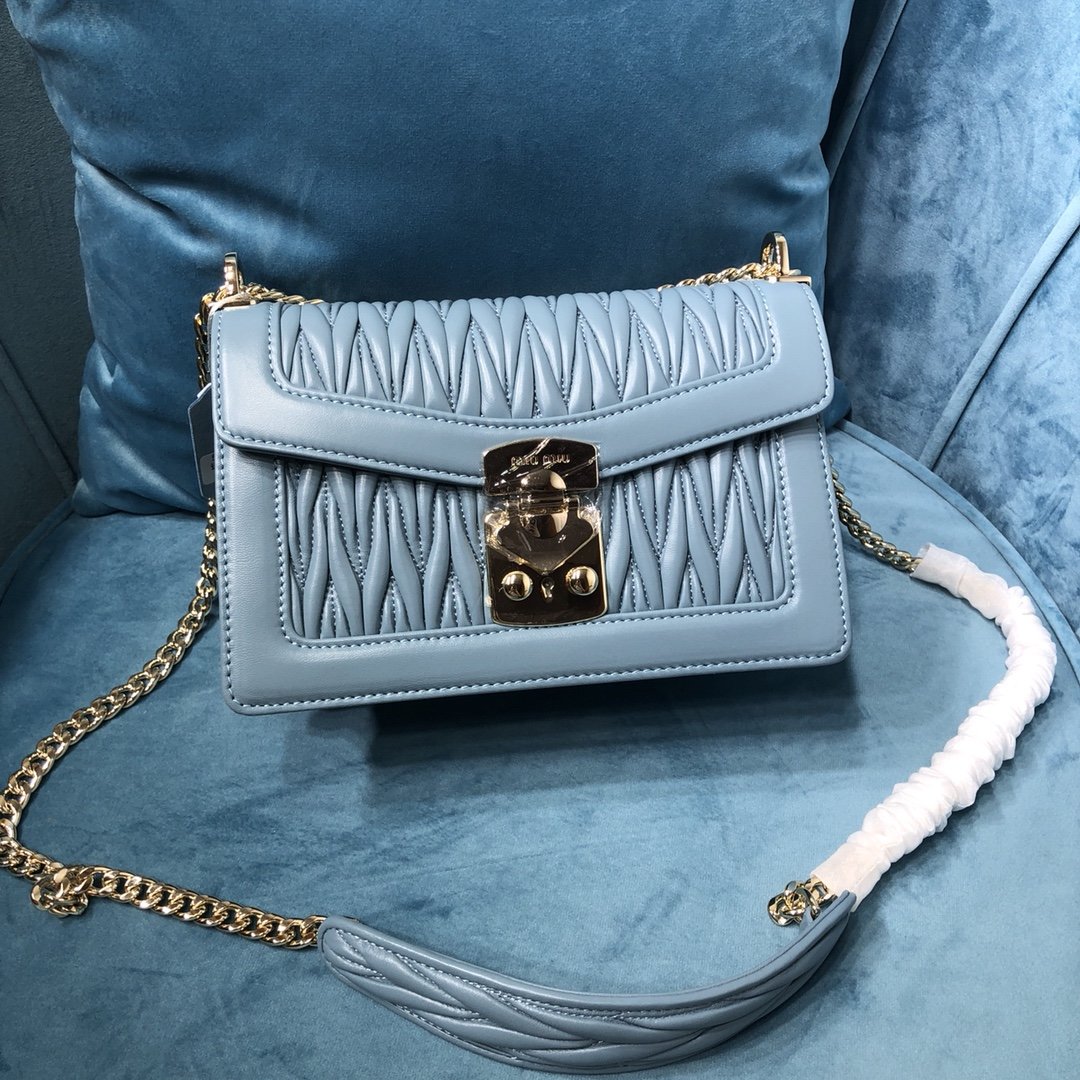 ミュウミュウ ミュウミュウ ショルダーバッグ 5BD083