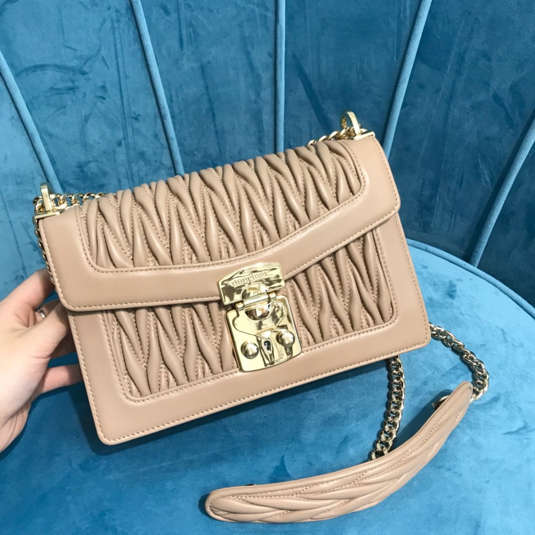 ミュウミュウ ミュウミュウ ショルダーバッグ 5BD083