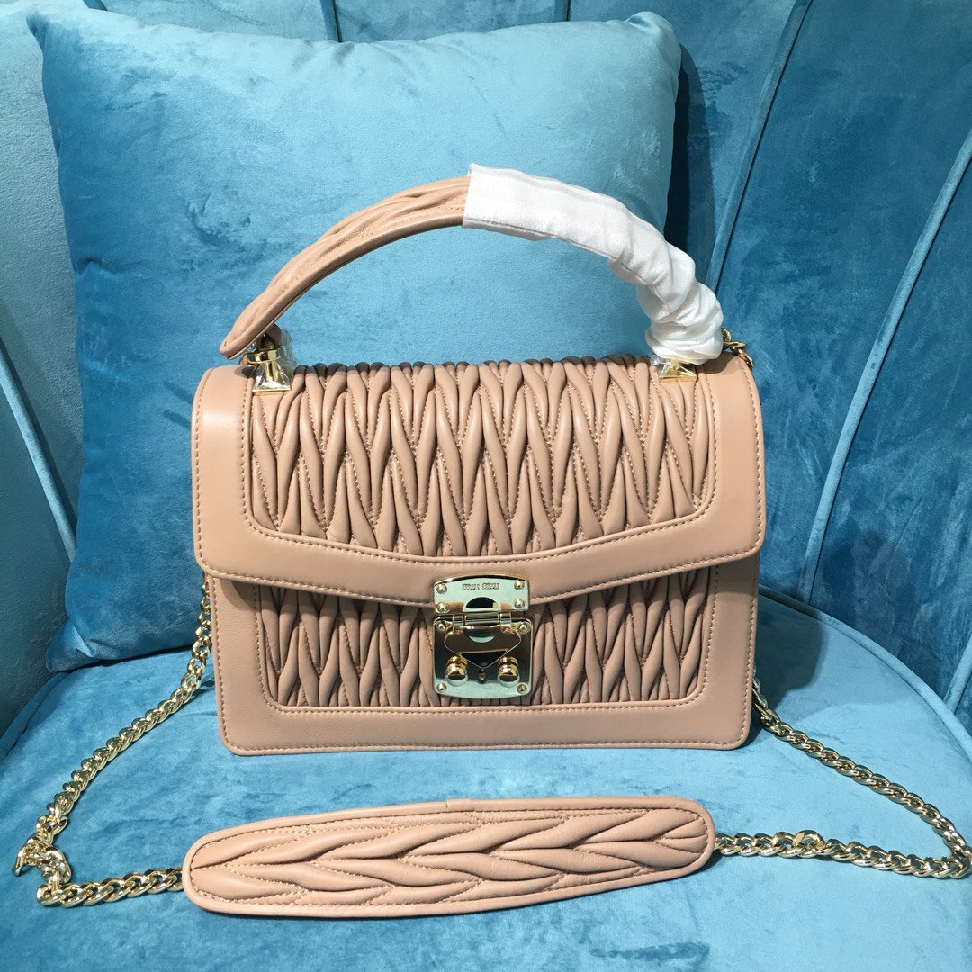 ミュウミュウ ミュウミュウ ショルダーバッグ 5BA094