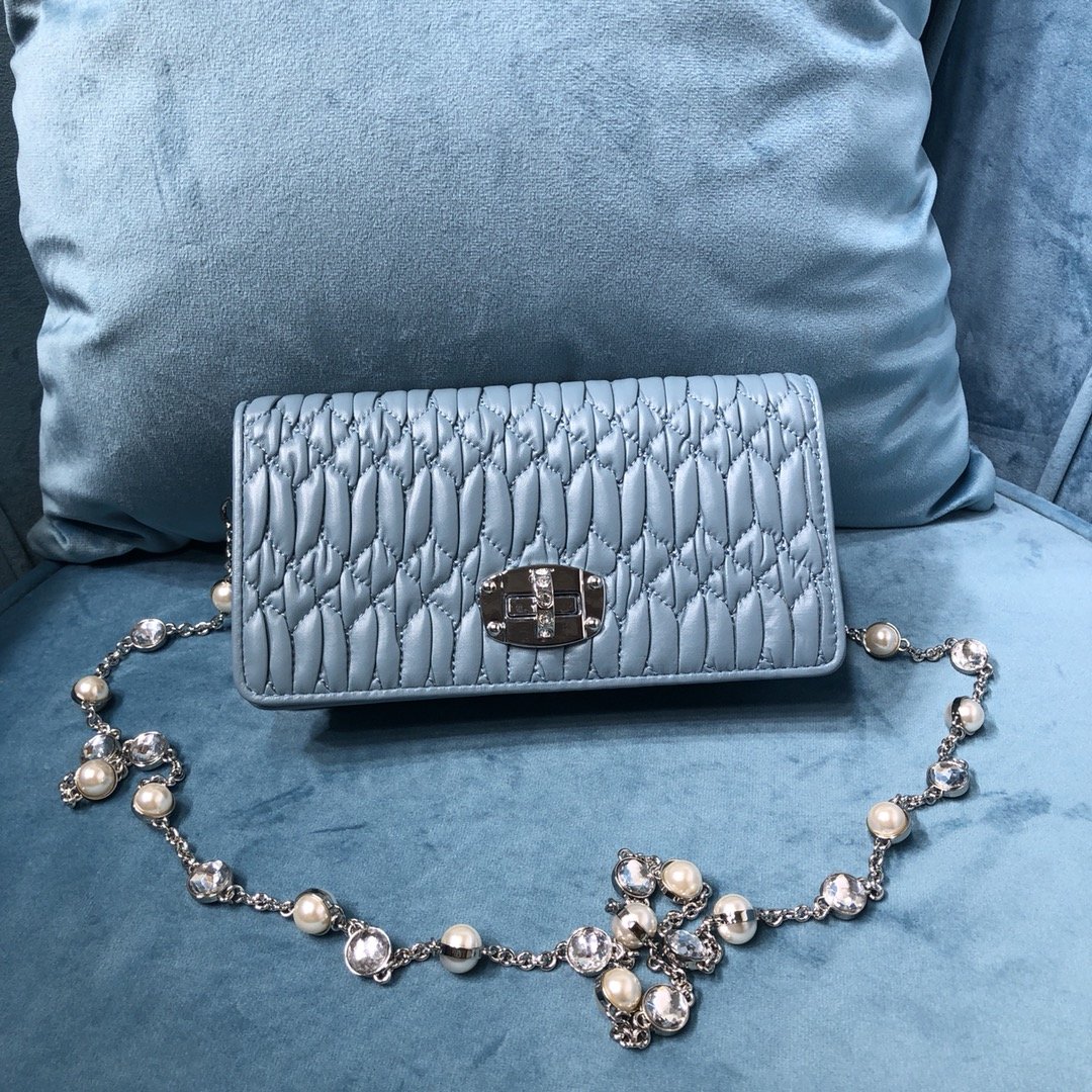 ミュウミュウ ミュウミュウ ミニバッグ 5DH044