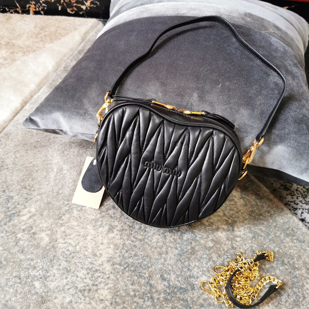 ミュウミュウ ミュウミュウ ミニバッグ 5BH166