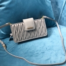 ミュウミュウ ミュウミュウ ミニバッグ 5BH042