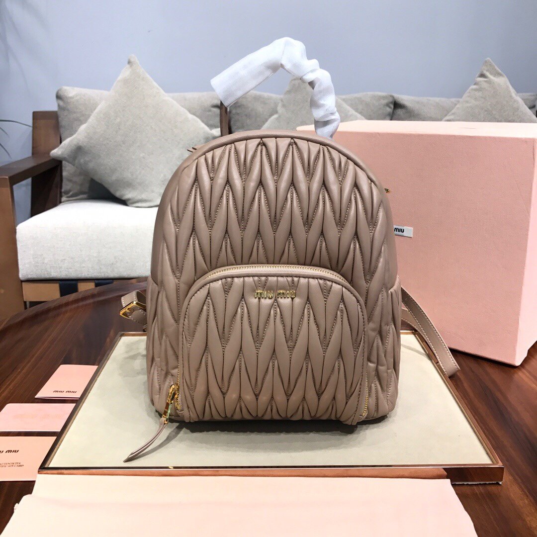 ミュウミュウ ミュウミュウ バックパック 5BZ022