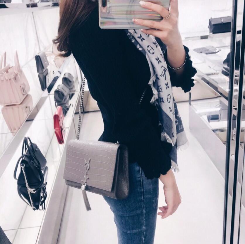 イヴ・サンローラン イヴ・サンローラン ショルダーバッグ 471642