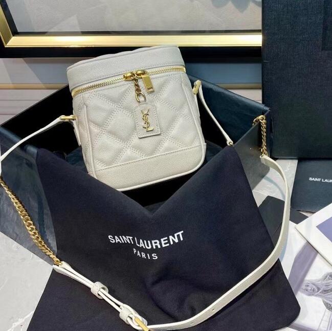 セリーヌ イヴ・サンローラン ミニバッグ 649779