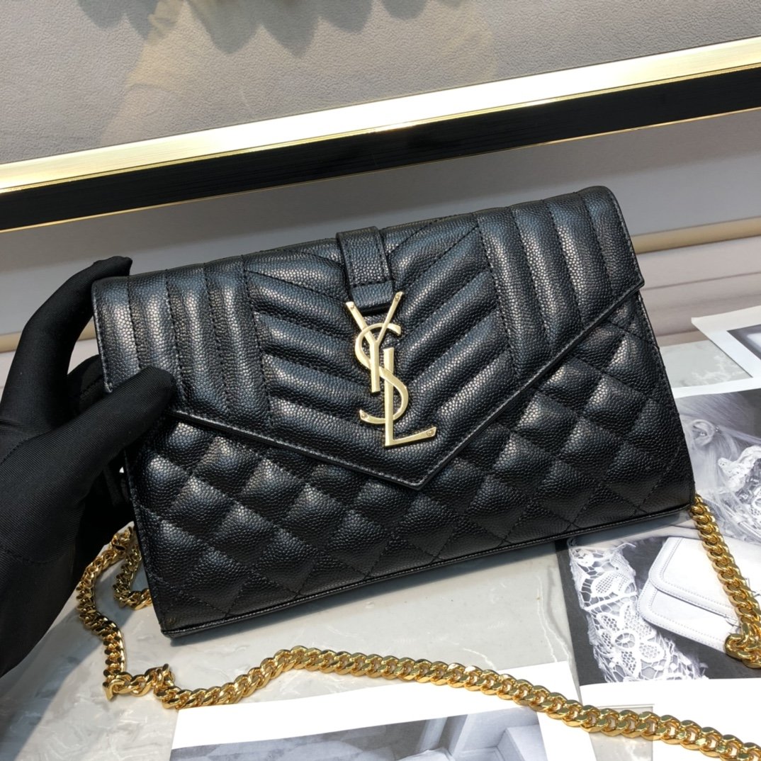 セリーヌ イヴ・サンローラン ショルダーバッグ 620280