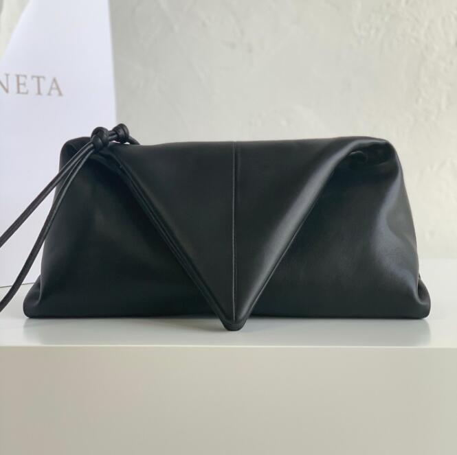 ボッテガ ボッテガ クラッチバッグ 622712