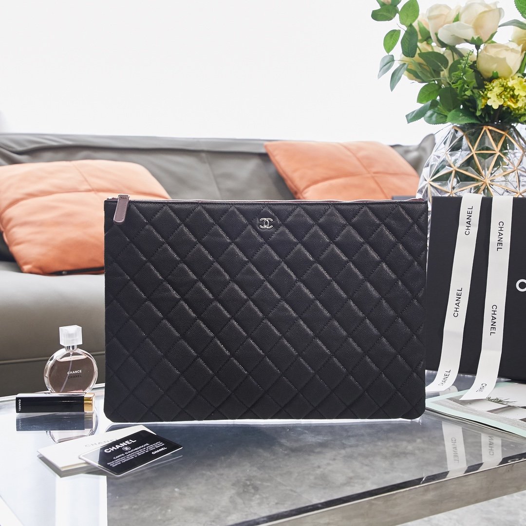 シャネル シャネル ポーチバッグ A82552