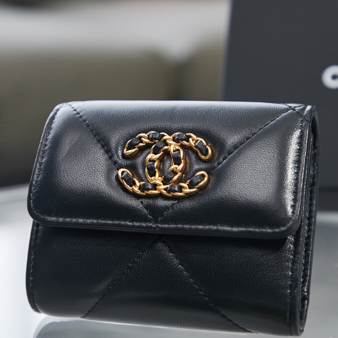 シャネル シャネル 二つ折り財布  AP0954