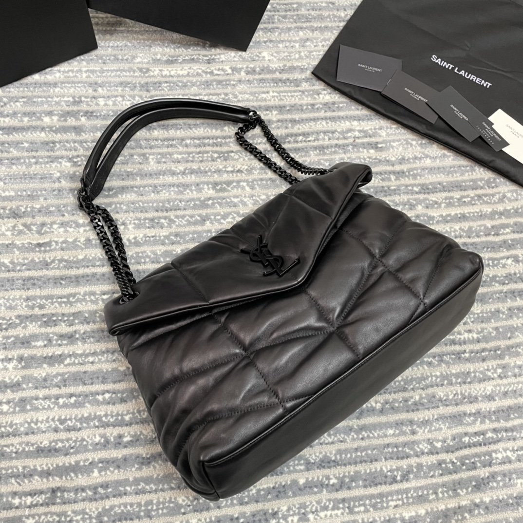 イヴ・サンローラン イヴ・サンローラン ショルダーバッグ 577475