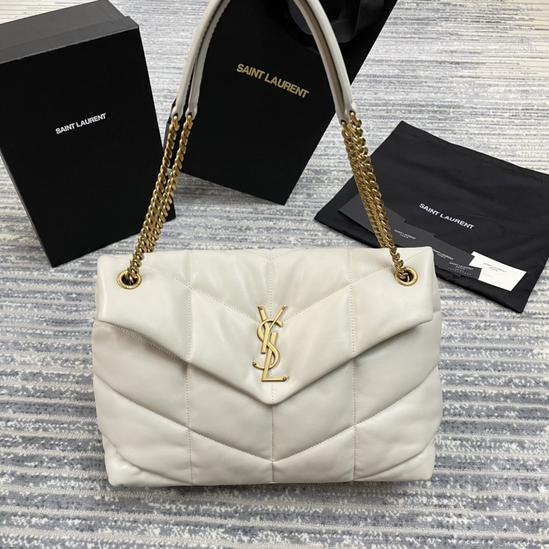 イヴ・サンローラン イヴ・サンローラン ショルダーバッグ 577475