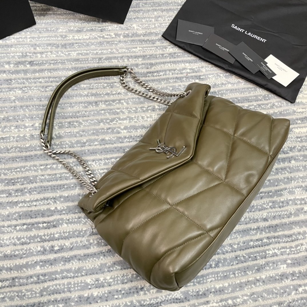 イヴ・サンローラン イヴ・サンローラン ショルダーバッグ 577475