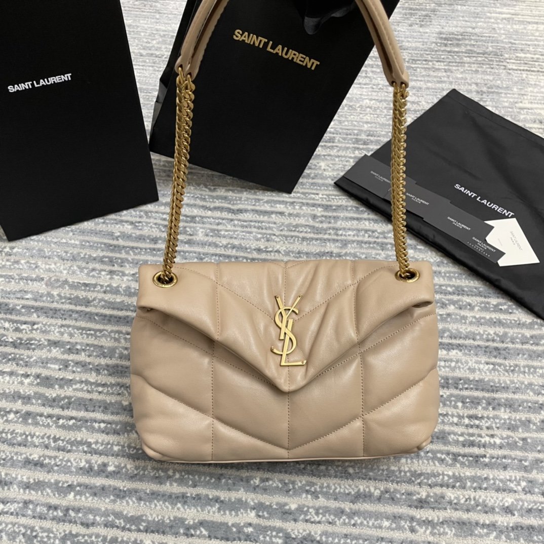 イヴ・サンローラン イヴ・サンローラン ショルダーバッグ 577475