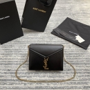 イヴ・サンローラン イヴ・サンローラン ショルダーバッグ 532750