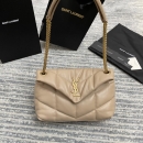 イヴ・サンローラン イヴ・サンローラン ショルダーバッグ 577475