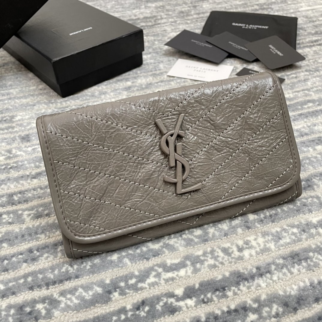 イヴ・サンローラン イヴ・サンローラン 長財布 583552