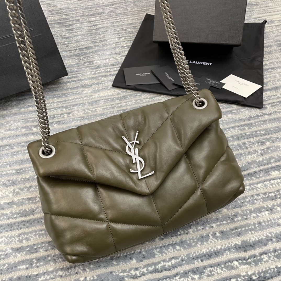 イヴ・サンローラン イヴ・サンローラン ショルダーバッグ 577476