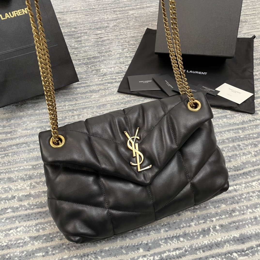 イヴ・サンローラン イヴ・サンローラン ショルダーバッグ 577476