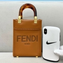 フェンディ フェンディ ショルダーバッグ 84520