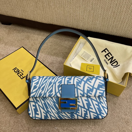 フェンディ フェンディ ショルダーバッグ 84518