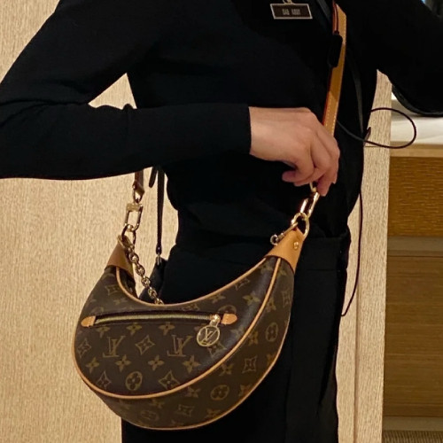 ルイ・ヴィトン ルイ・ヴィトン ループ M81098