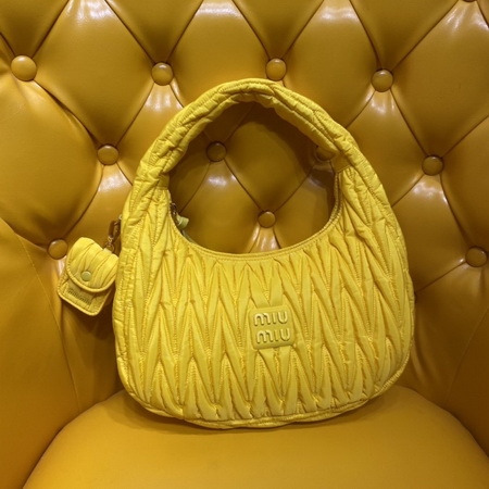 ミュウミュウ ミュウミュウ ショルダーバッグ 5BC108