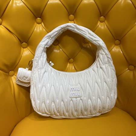 ミュウミュウ ミュウミュウ ショルダーバッグ 5BC108