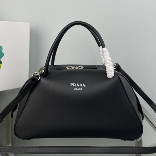 プラダ プラダ ショルダーバッグ 1BA365