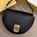  フェンディ ショルダーバッグ 80228