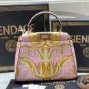  フェンディ ショルダーバッグ 854310