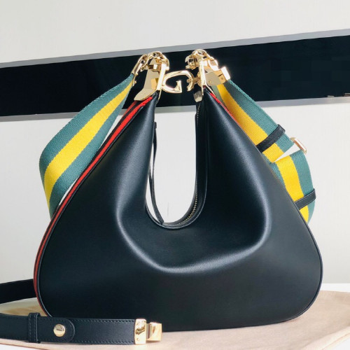 グッチ グッチ ショルダーバッグ 702823