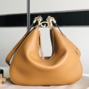 グッチ グッチ ショルダーバッグ 702823