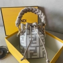 フェンディ フェンディ バケットバッグ 8066