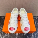  ルイ・ヴィトン 女性用 スニーカー 121602