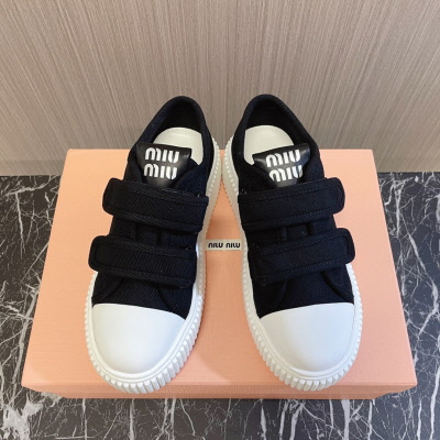  ミュウミュウ 女性用 スニーカー 121591